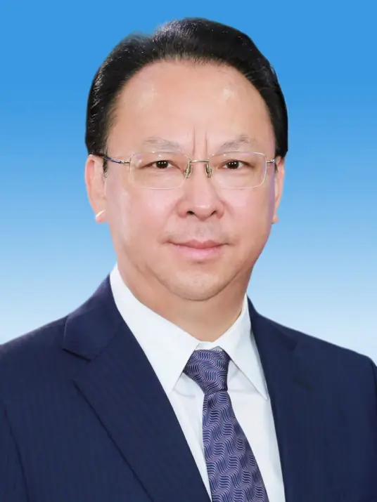 Tieniu Tan