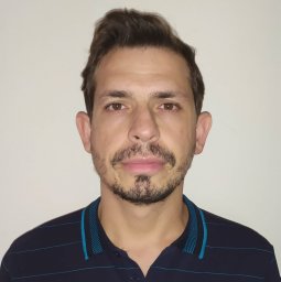 Iyikanat Fadil