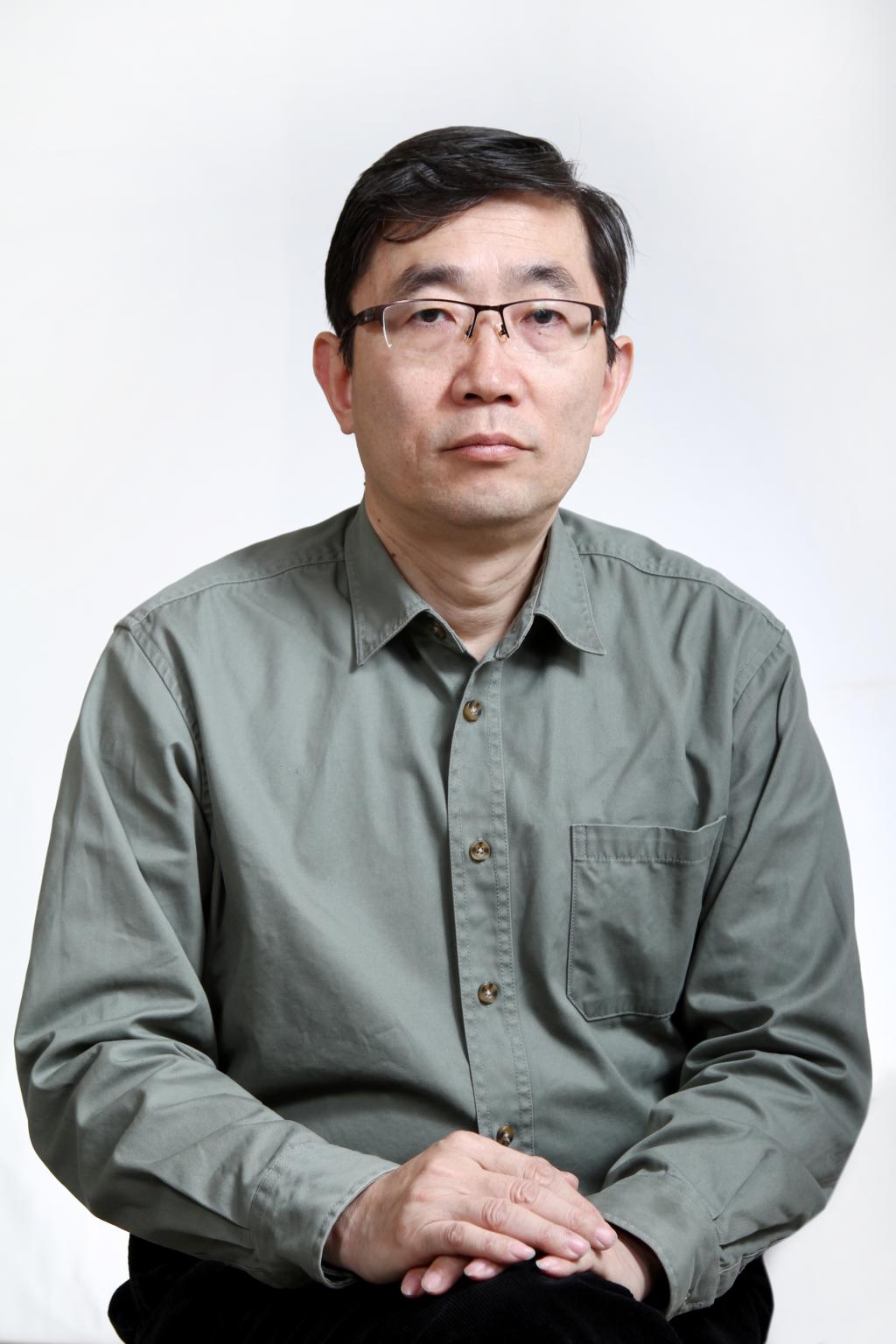 Yaqing Si