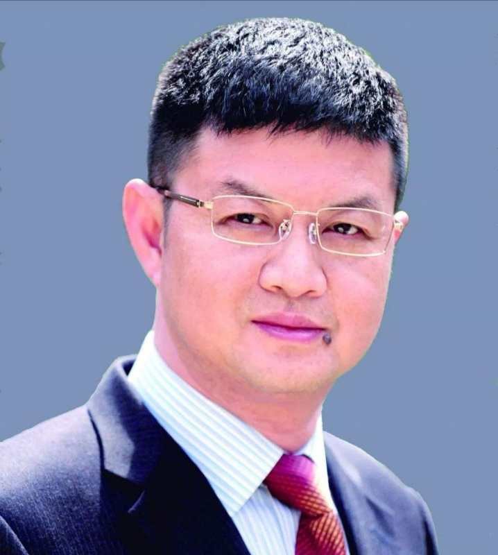 Longqian Liu