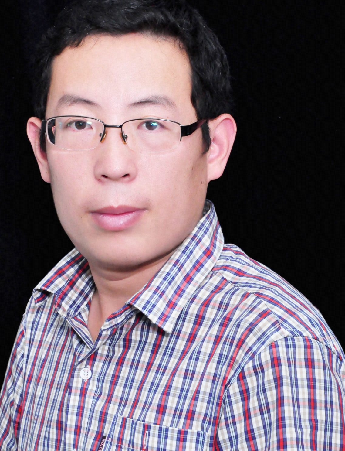 Xunjiang Huang