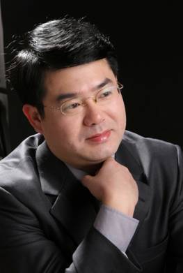 Gangqiao Zhou