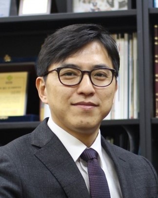 Hyunwoo Kim