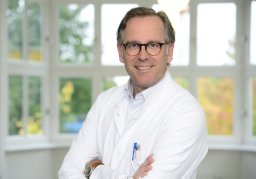 Dirk W Sommerfeldt