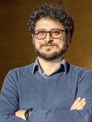 B. (Behnam) Taebi
