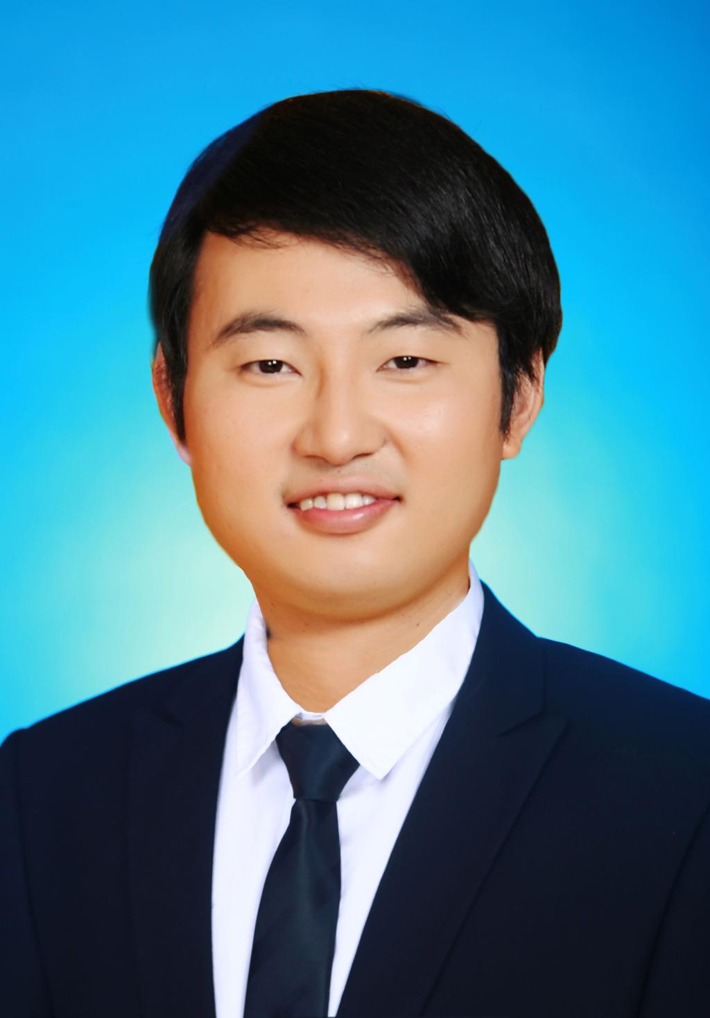 Jiajia Zhang