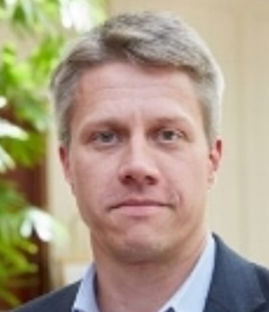 Eric C Martens