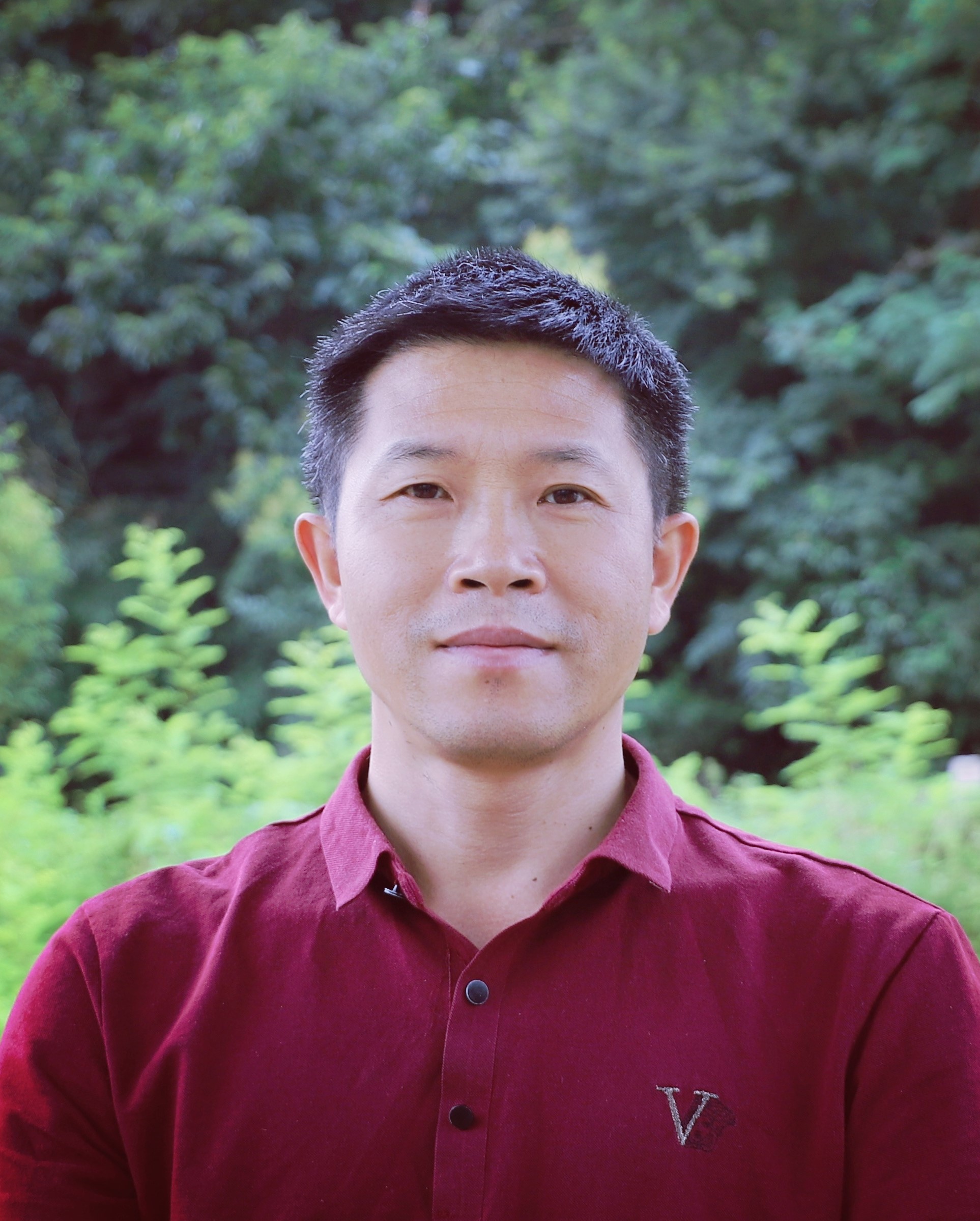 Dunhai Li