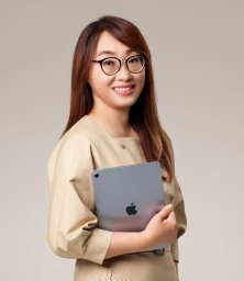 Elise Chia Hui Tan