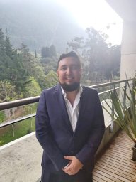 Andrés F Useche