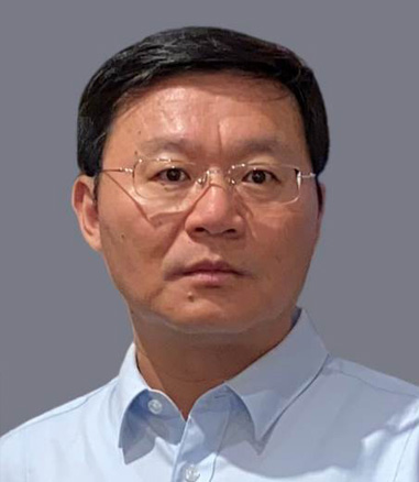 Guoliang Huang
