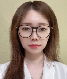 Cecilia L Pak