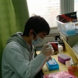 Junhua Shen