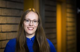 Asdis Helgadottir