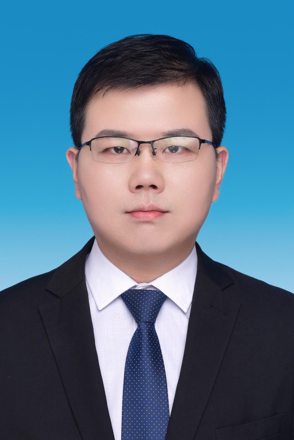 Yan Huang