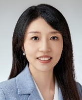 Ya Huang