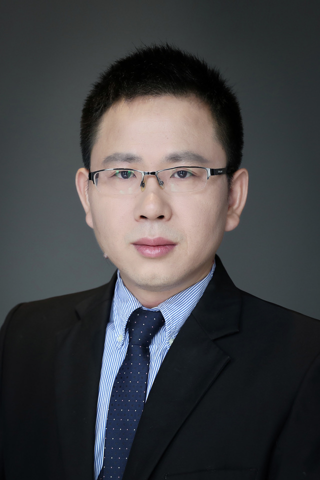 Yongfeng Deng