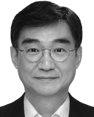 Seok-Cheol Kee
