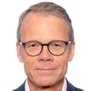 Alex J Raeber