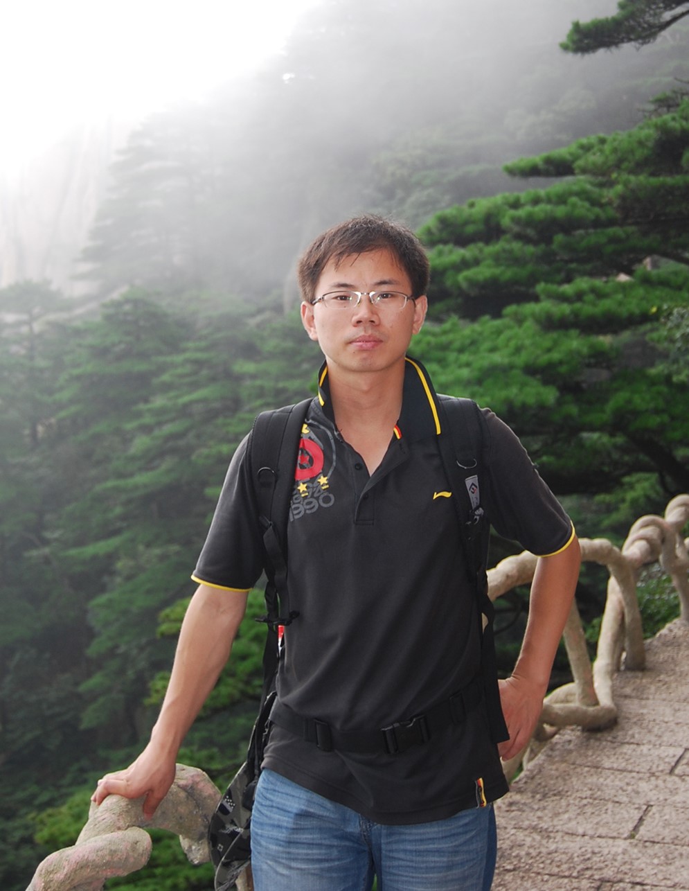 Jixia Huang