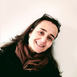 Júlia Carina Niemeyer