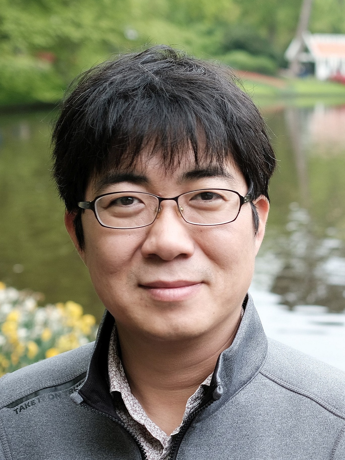 Sungkil Lee