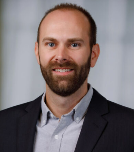 Lee E. Korshoj