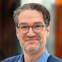 Rory R Koenen