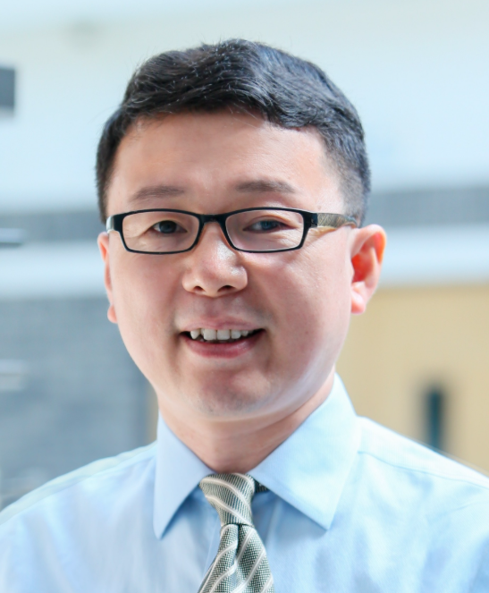 Yong Guo