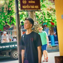 Van-Tu Ninh