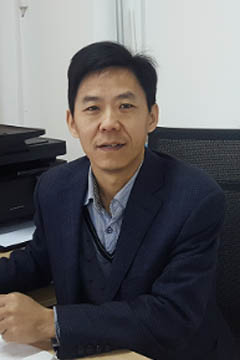 Yujun He