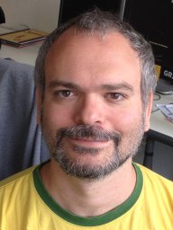 Enrique Lara