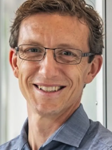 Sebastian Hoenig