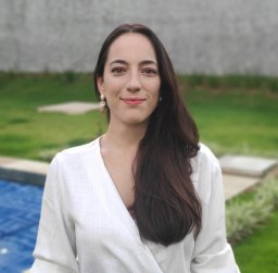 Juliana Lott Carvalho