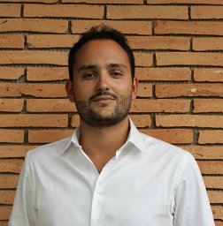 Pétuya R