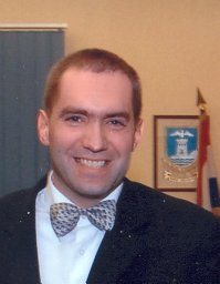 Amir Muzur