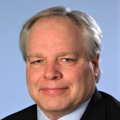 James E Klaunig
