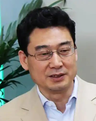 Jun Zhang