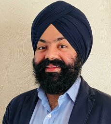 Ravinder Singh