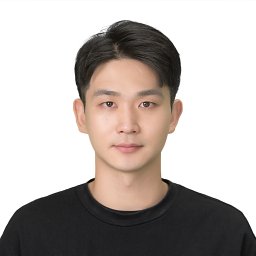 Chang-Uk Lee