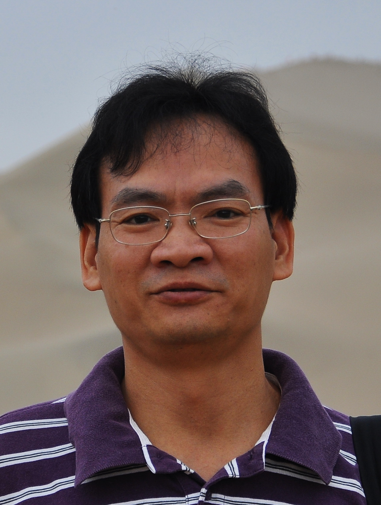 Jun Xiong