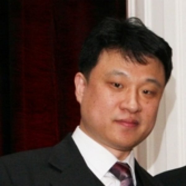 Hyundong Shin