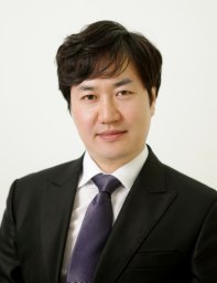 Hee Seok Yang