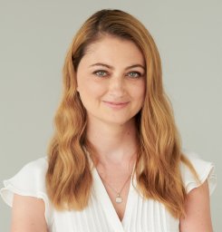 Zsuzsa Bagoly