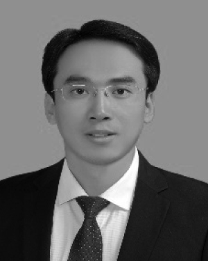 Weiqian Li