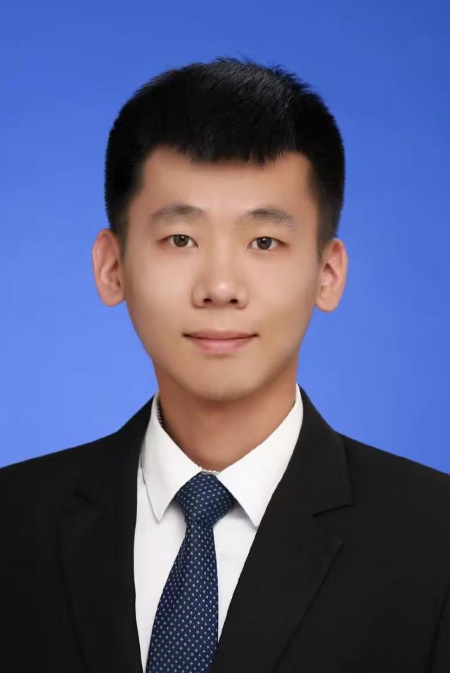 Zhi Li