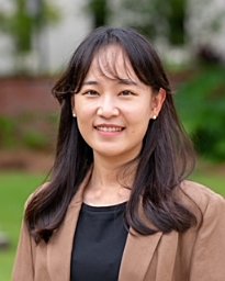 Young Eun Lee