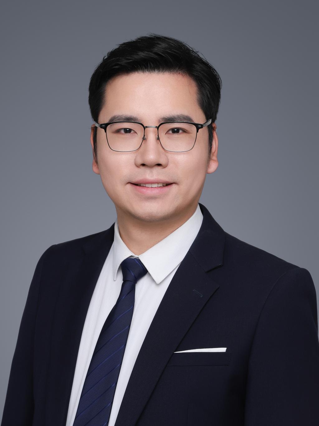 Zhifang Shi