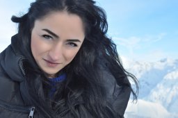 Sezen Ozcelik