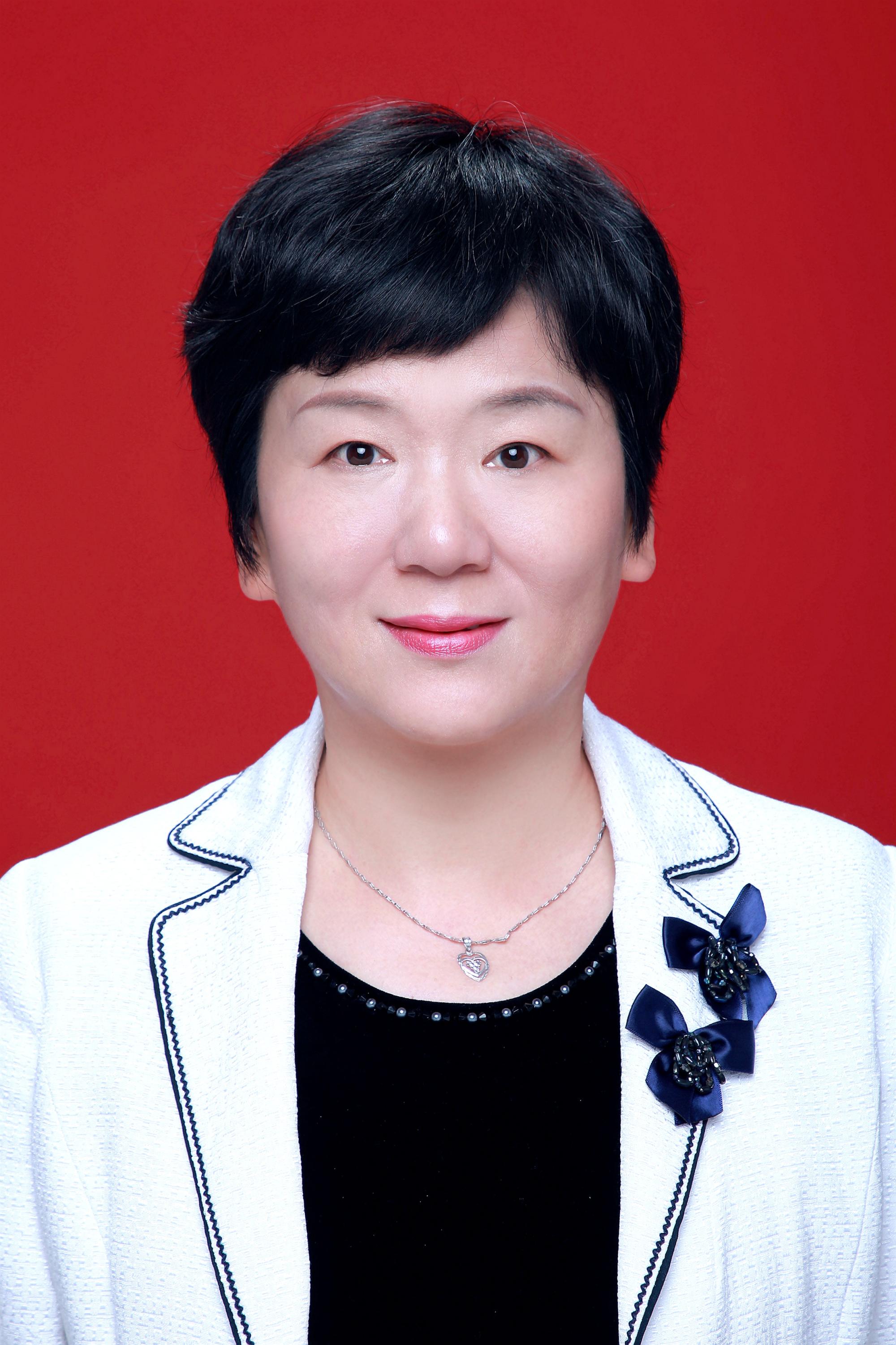 Junwu Xia